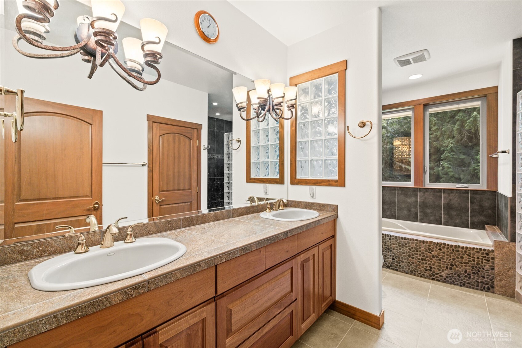 894 Freshwater Park , Port Angeles, WA 98363