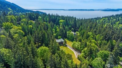 532 Whitecap Road , Bellingham, WA 98229