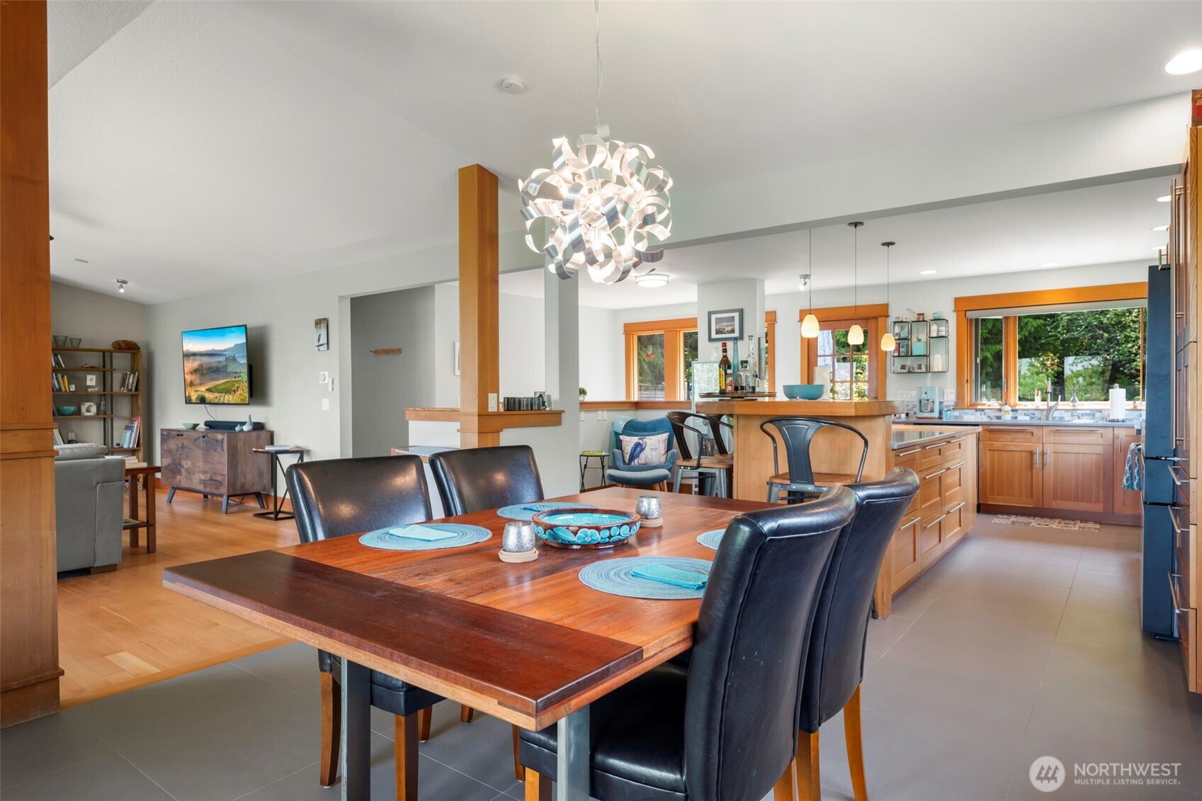 532 Whitecap Road , Bellingham, WA 98229
