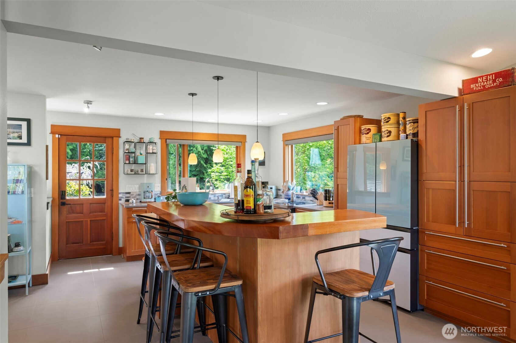 532 Whitecap Road , Bellingham, WA 98229