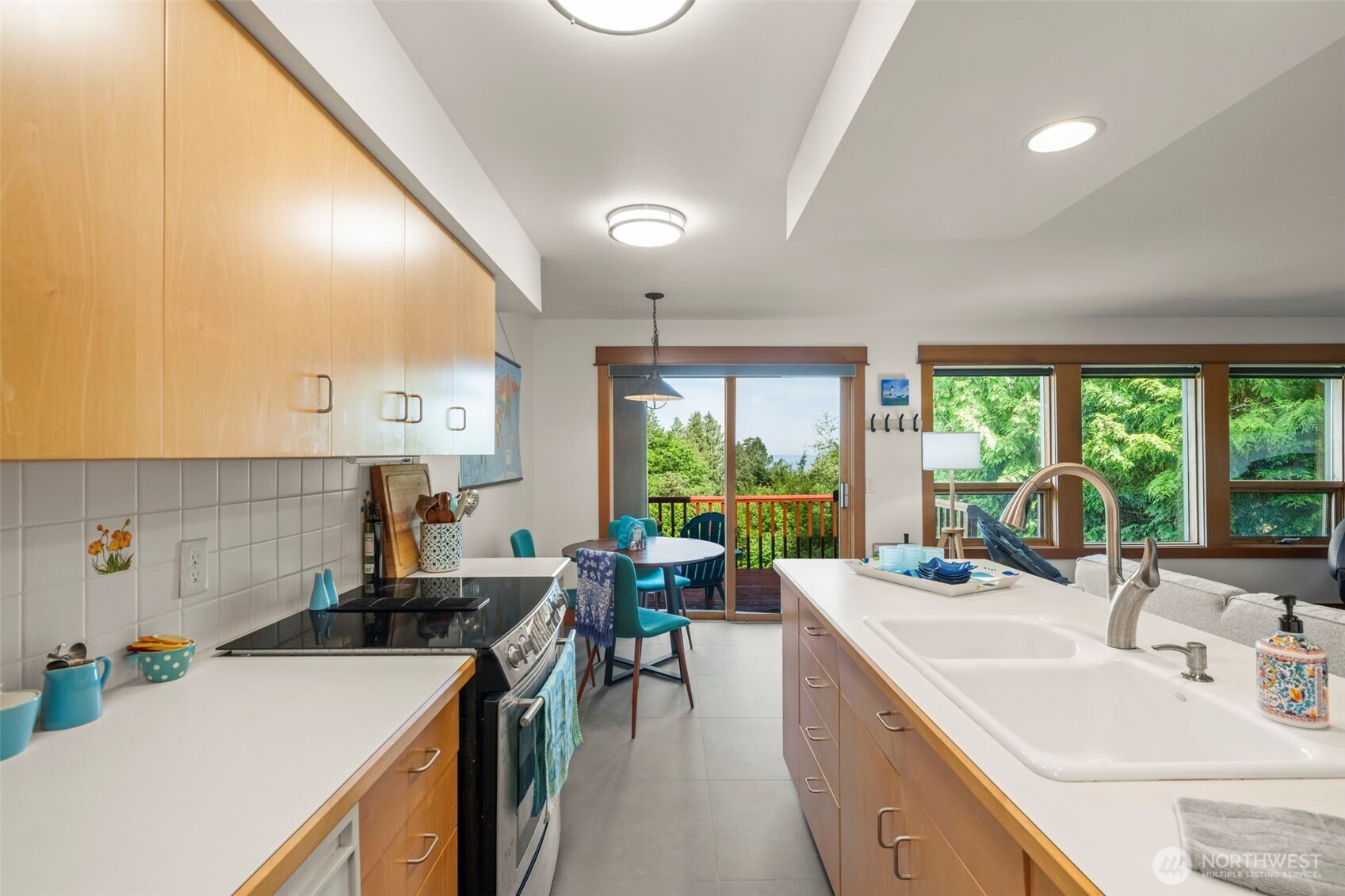 532 Whitecap Road , Bellingham, WA 98229