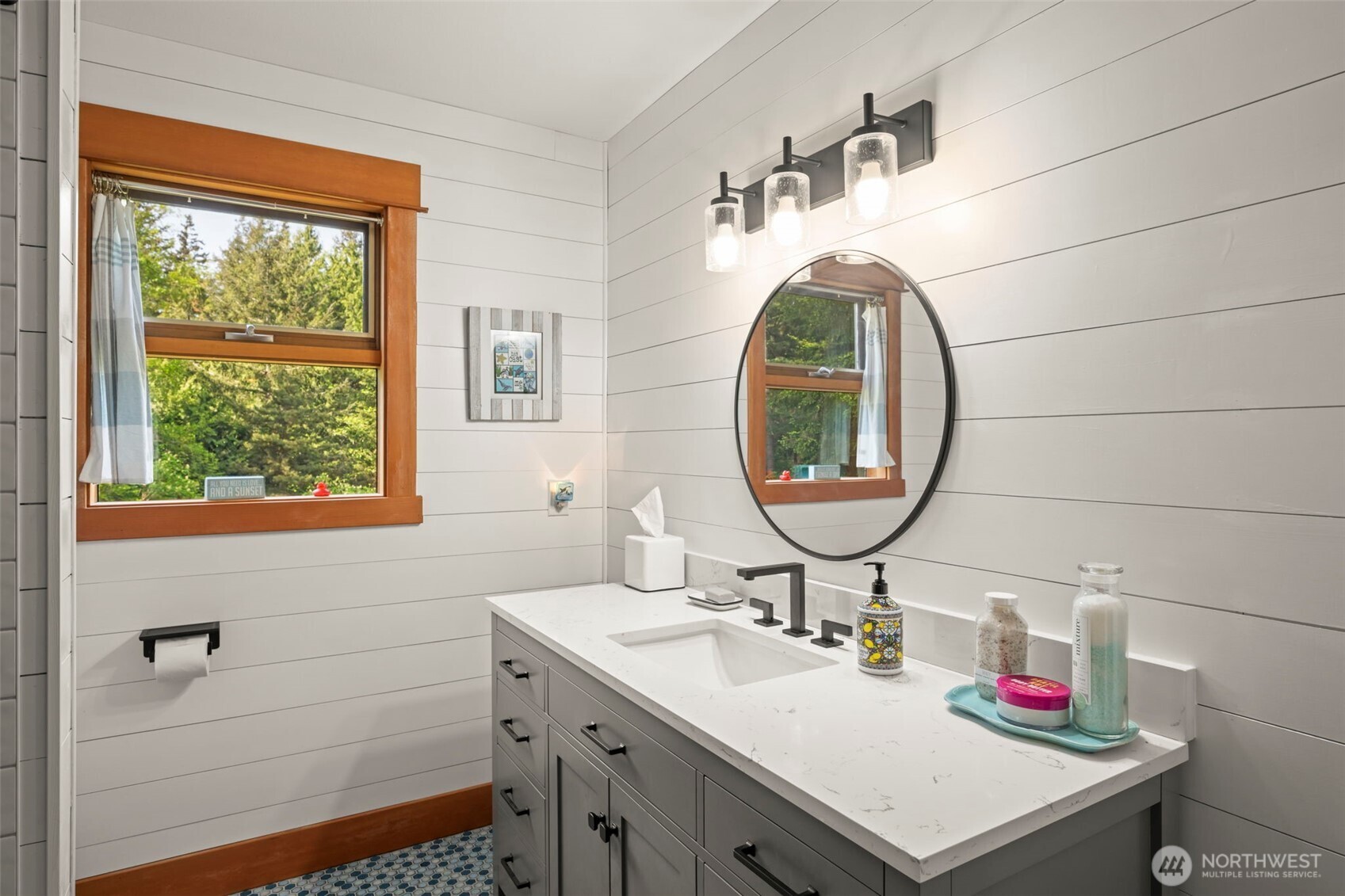 532 Whitecap Road , Bellingham, WA 98229