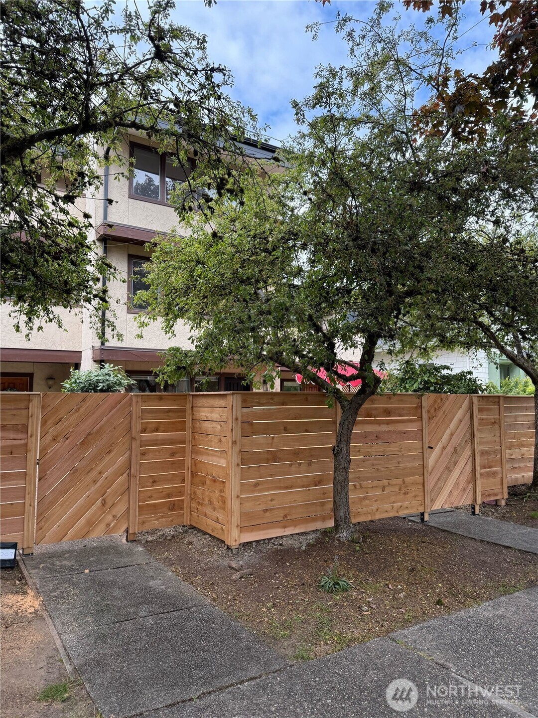 2009 42nd Avenue E, Seattle, WA 98112