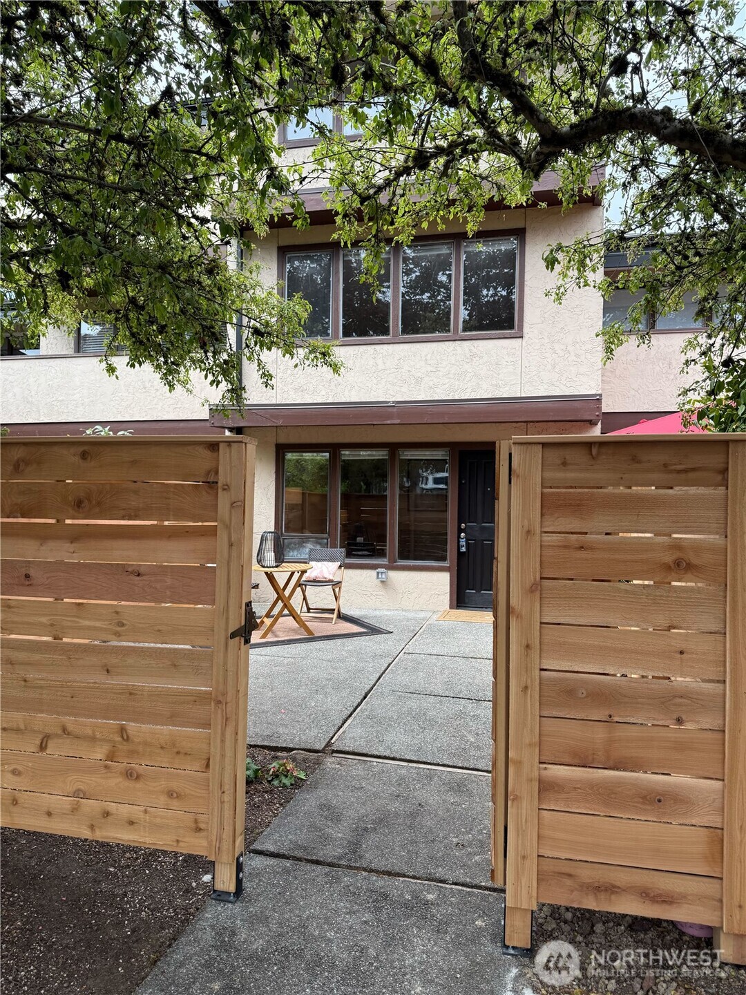 2009 42nd Avenue E, Seattle, WA 98112
