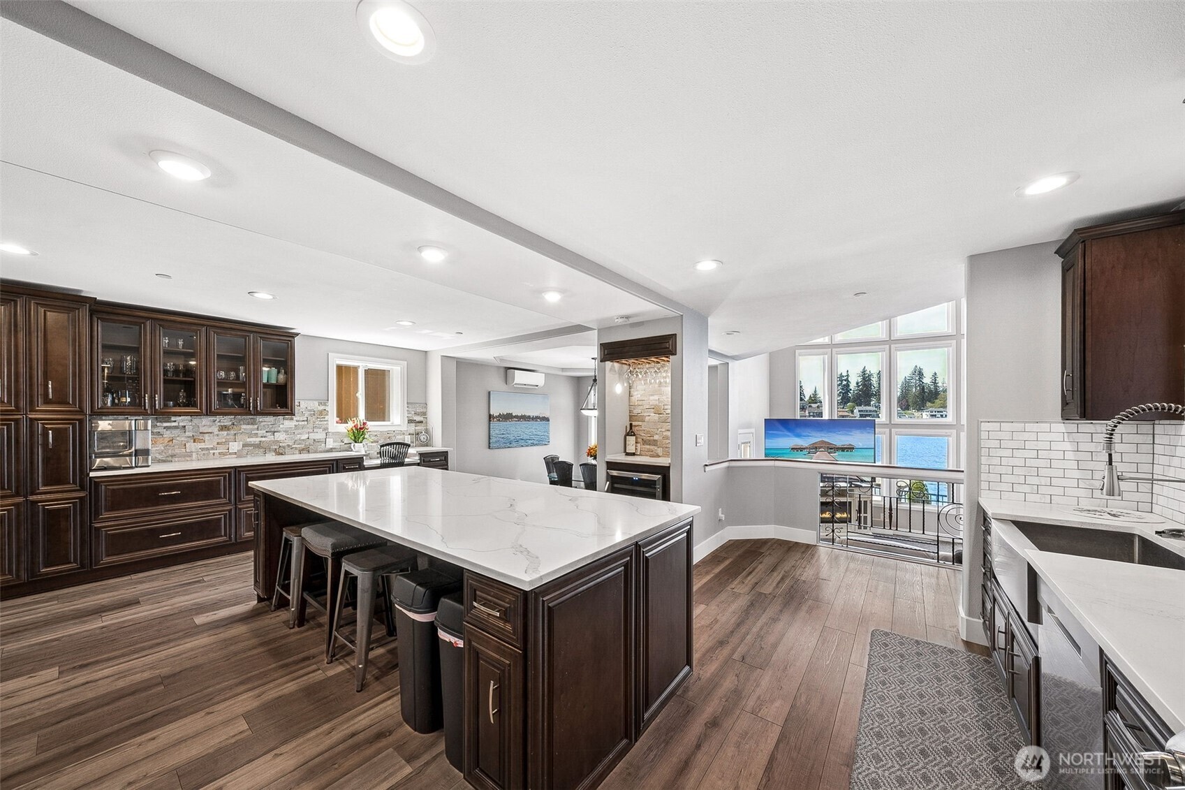 6804 Vandermark Road , Bonney Lake, WA 98391