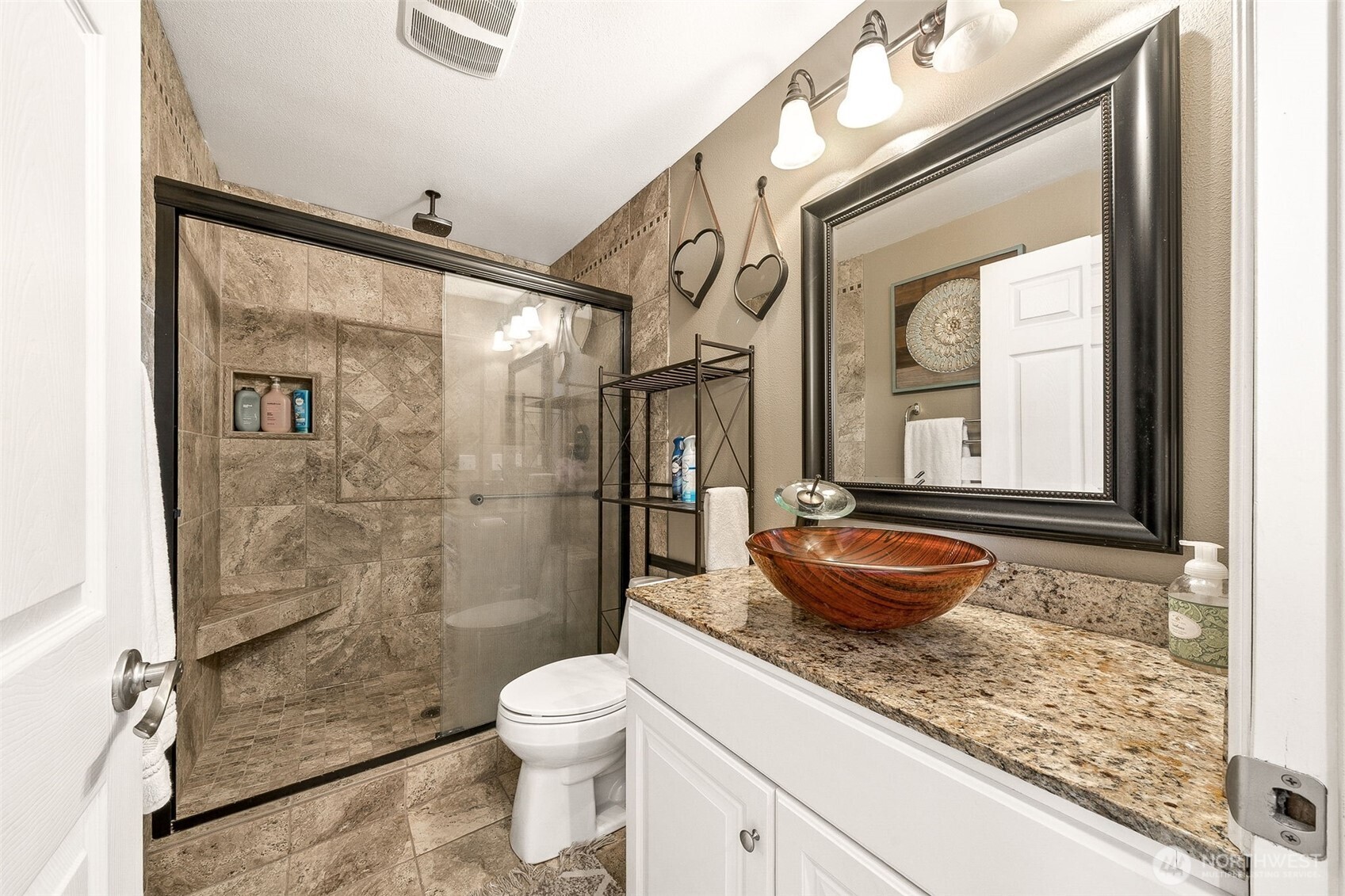 6804 Vandermark Road , Bonney Lake, WA 98391
