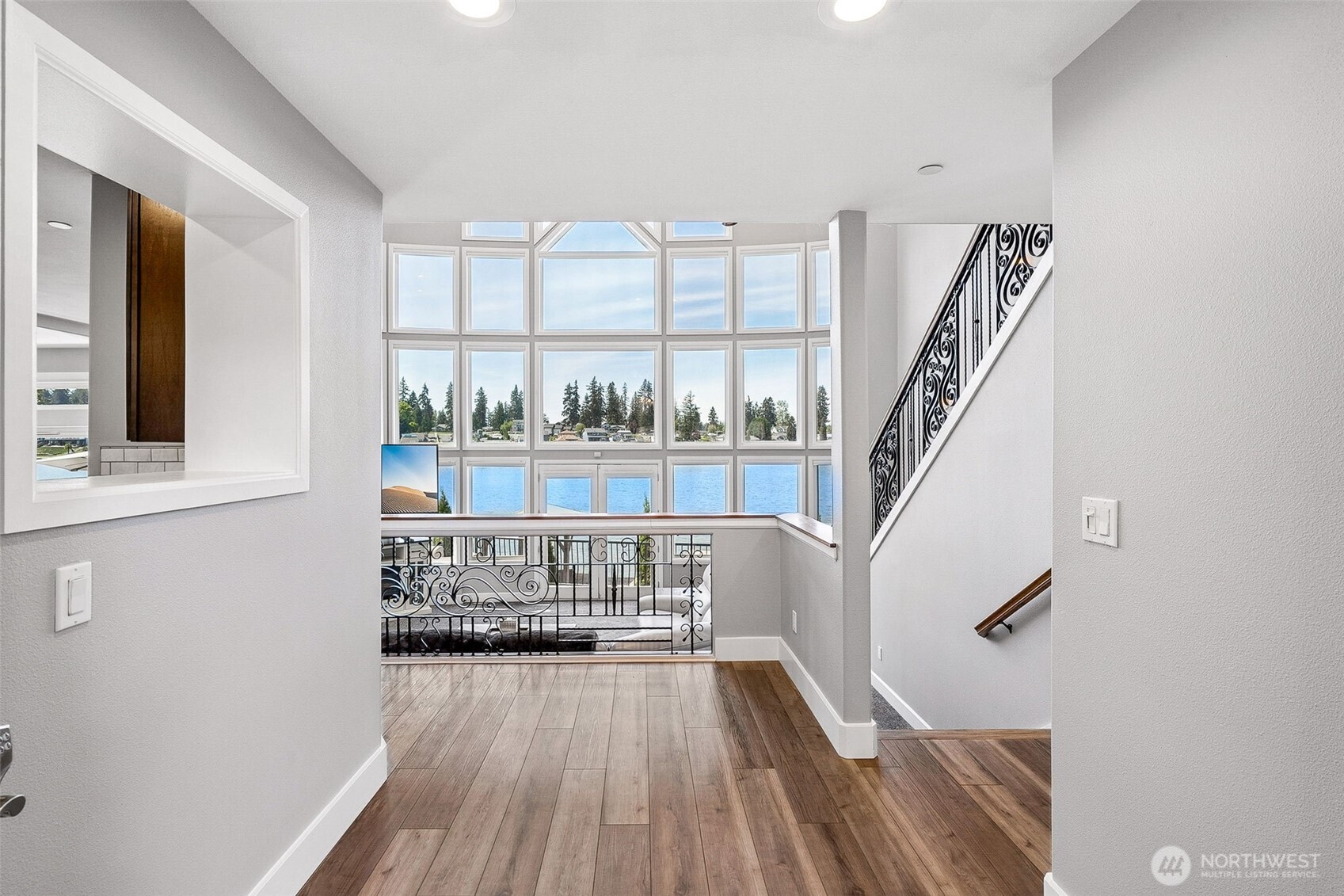 6804 Vandermark Road , Bonney Lake, WA 98391