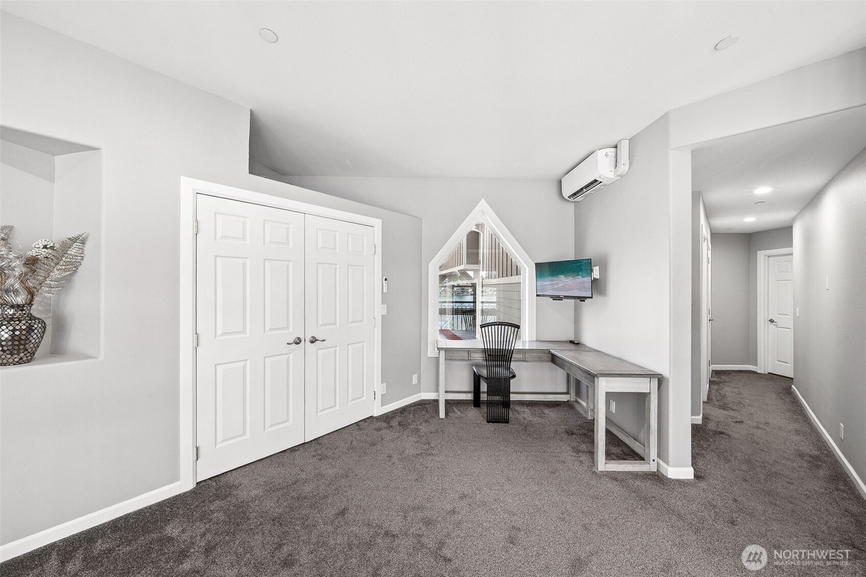 6804 Vandermark Road , Bonney Lake, WA 98391
