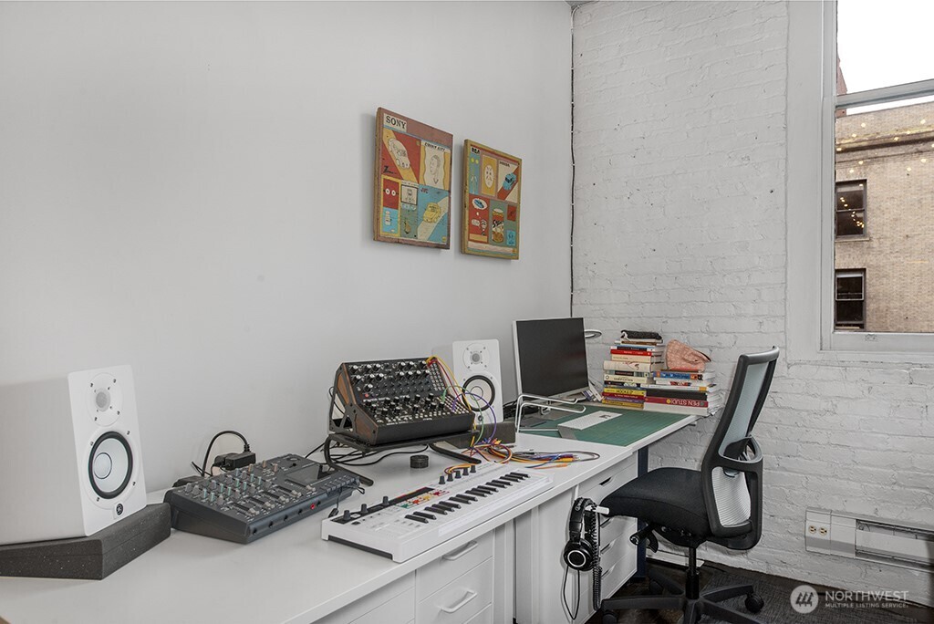 80 S Jackson Street #202, Seattle, WA 98104