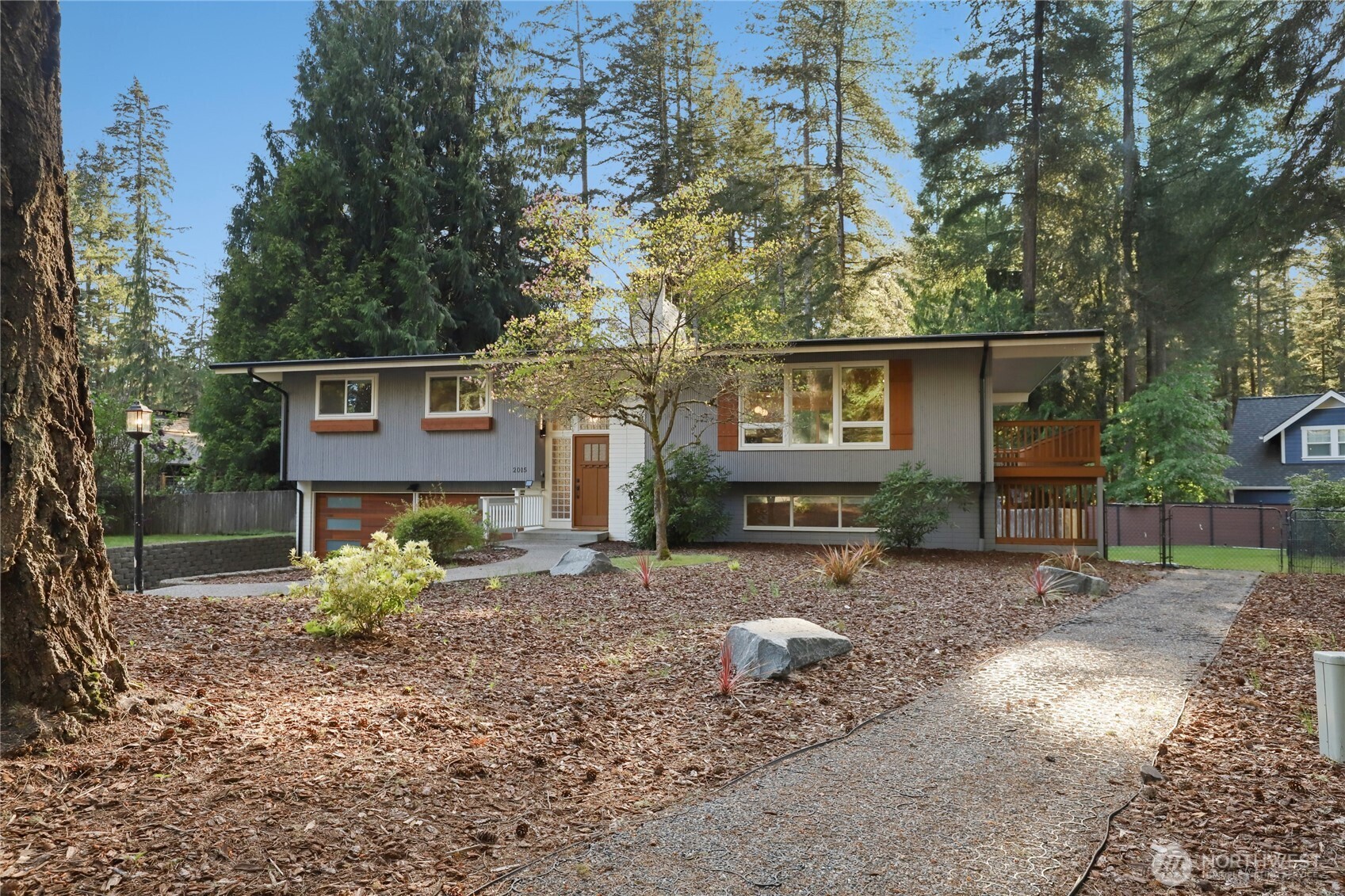 2015 Clairmont Circle SW, Olympia, WA 98512
