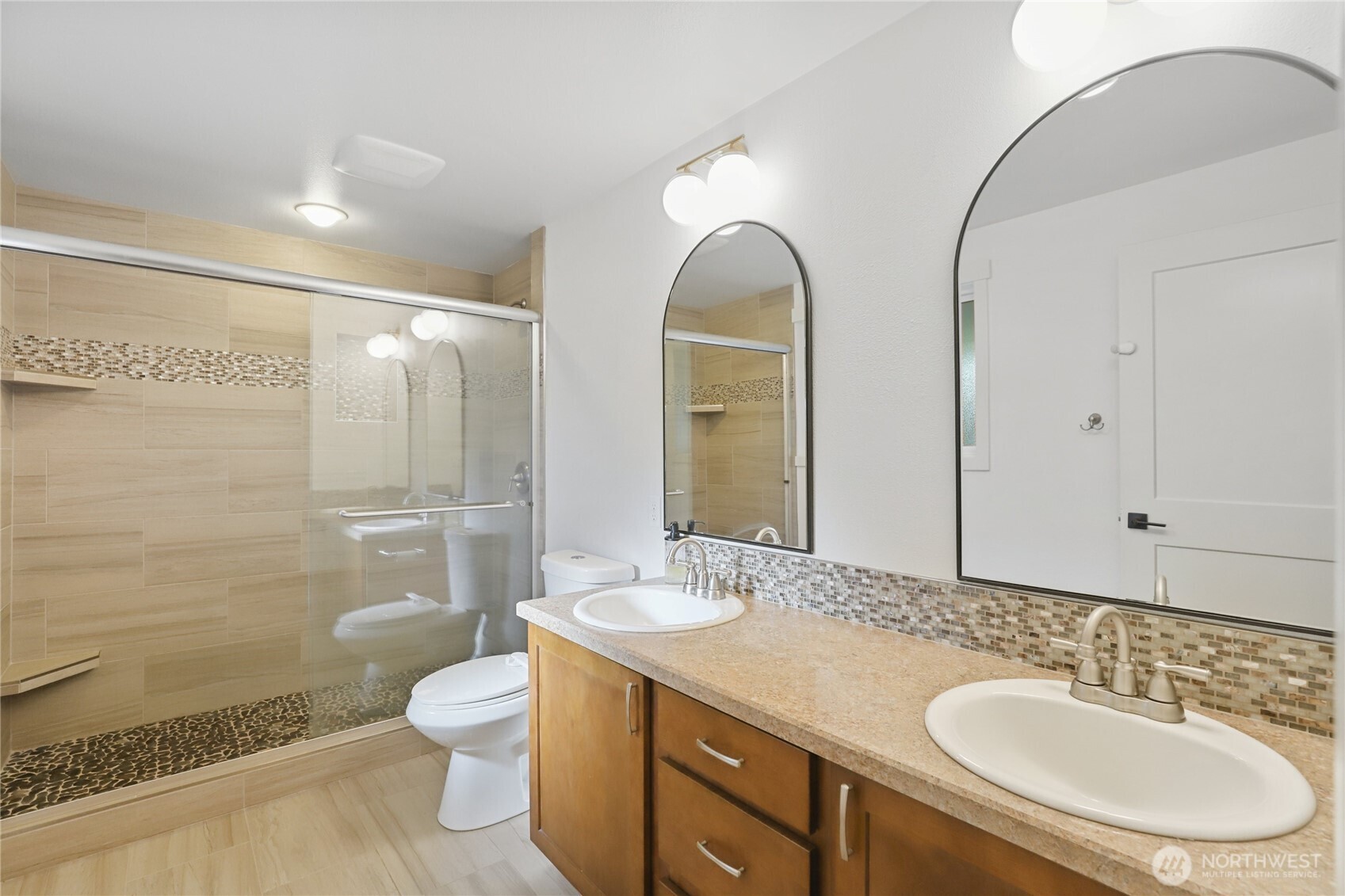 2015 Clairmont Circle SW, Olympia, WA 98512
