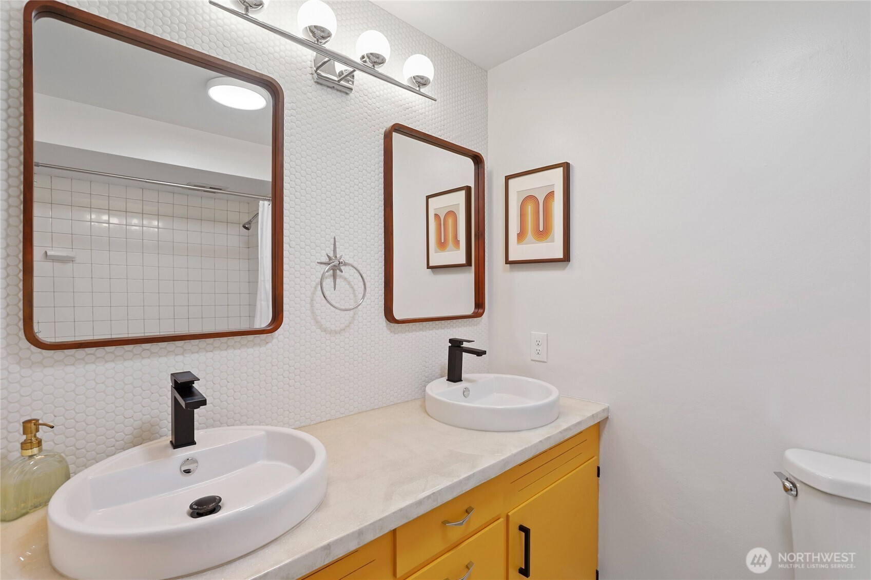2015 Clairmont Circle SW, Olympia, WA 98512