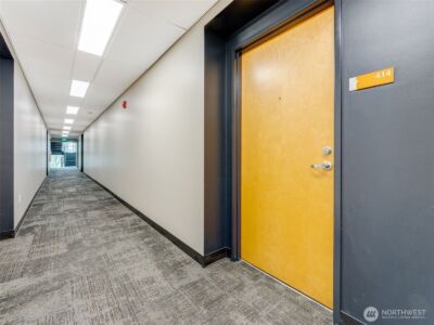 701 Columbia Street #414, Vancouver, WA 98660 - Photo 2