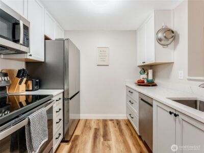 701 Columbia Street #414, Vancouver, WA 98660 - Photo 9