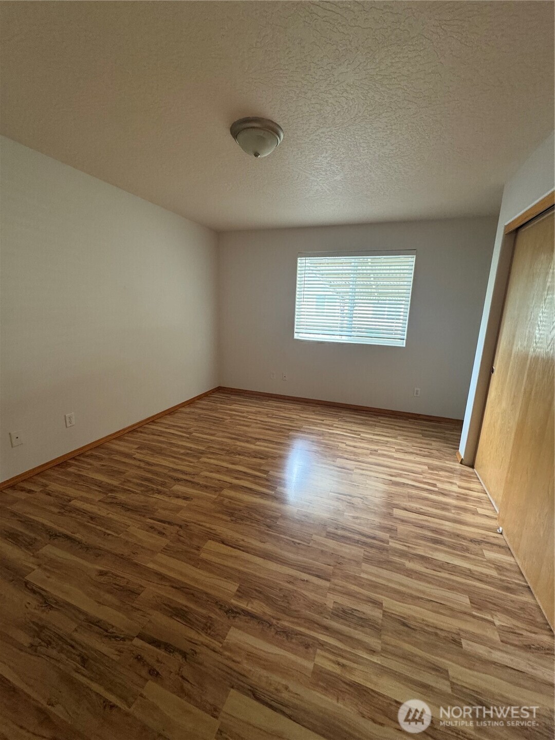 95 Barnes Street , Kelso, WA 98626