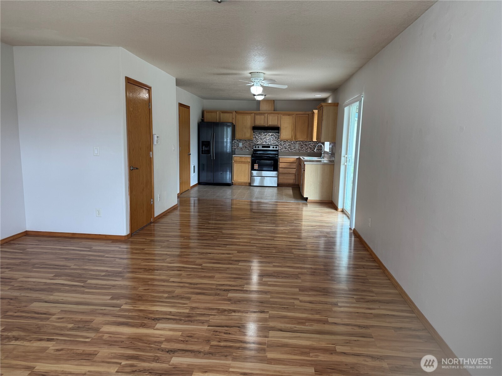 95 Barnes Street , Kelso, WA 98626