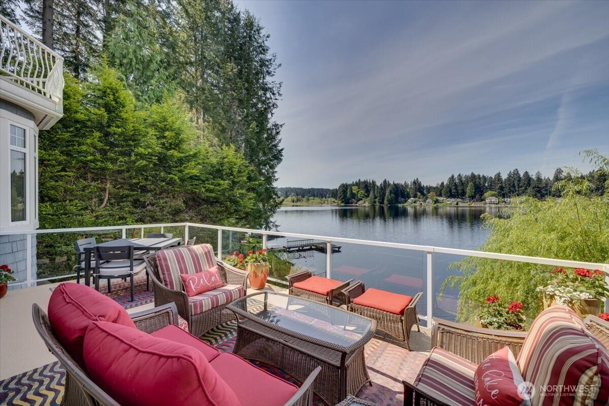 17319 191st Avenue NE, Woodinville, WA 98072