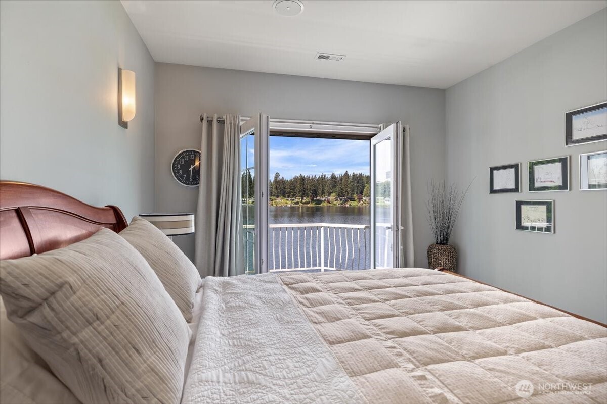 17319 191st Avenue NE, Woodinville, WA 98072