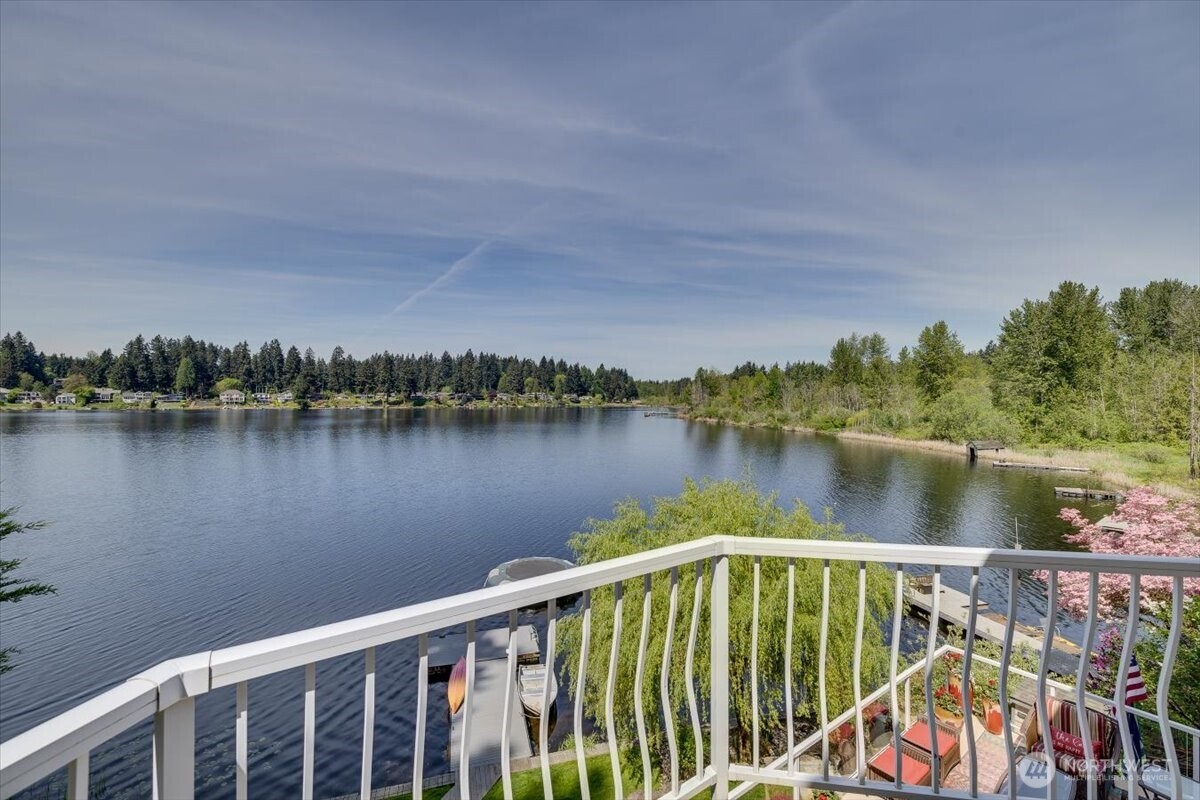 17319 191st Avenue NE, Woodinville, WA 98072