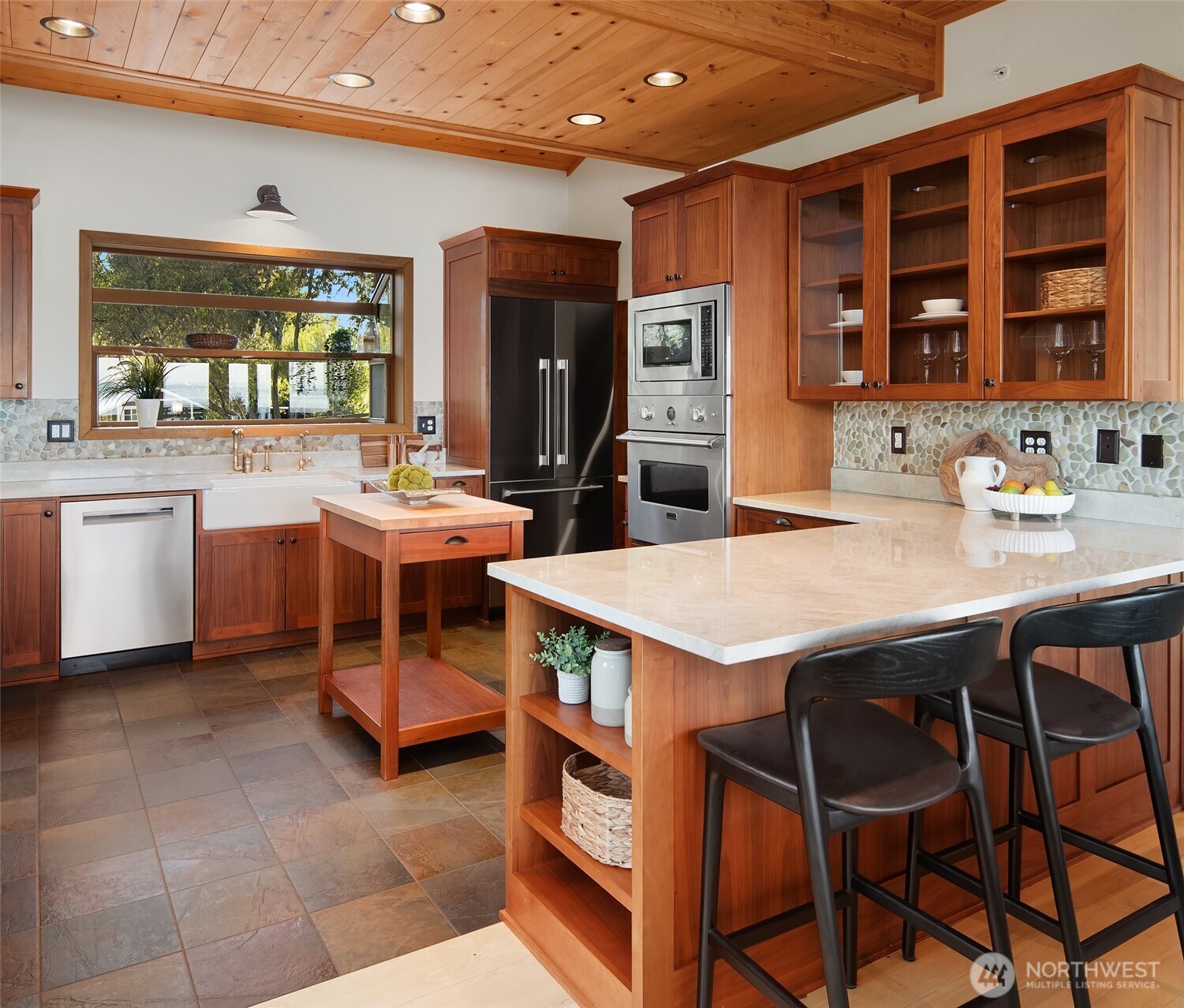 22505 Deppman Road SW, Vashon, WA 98070