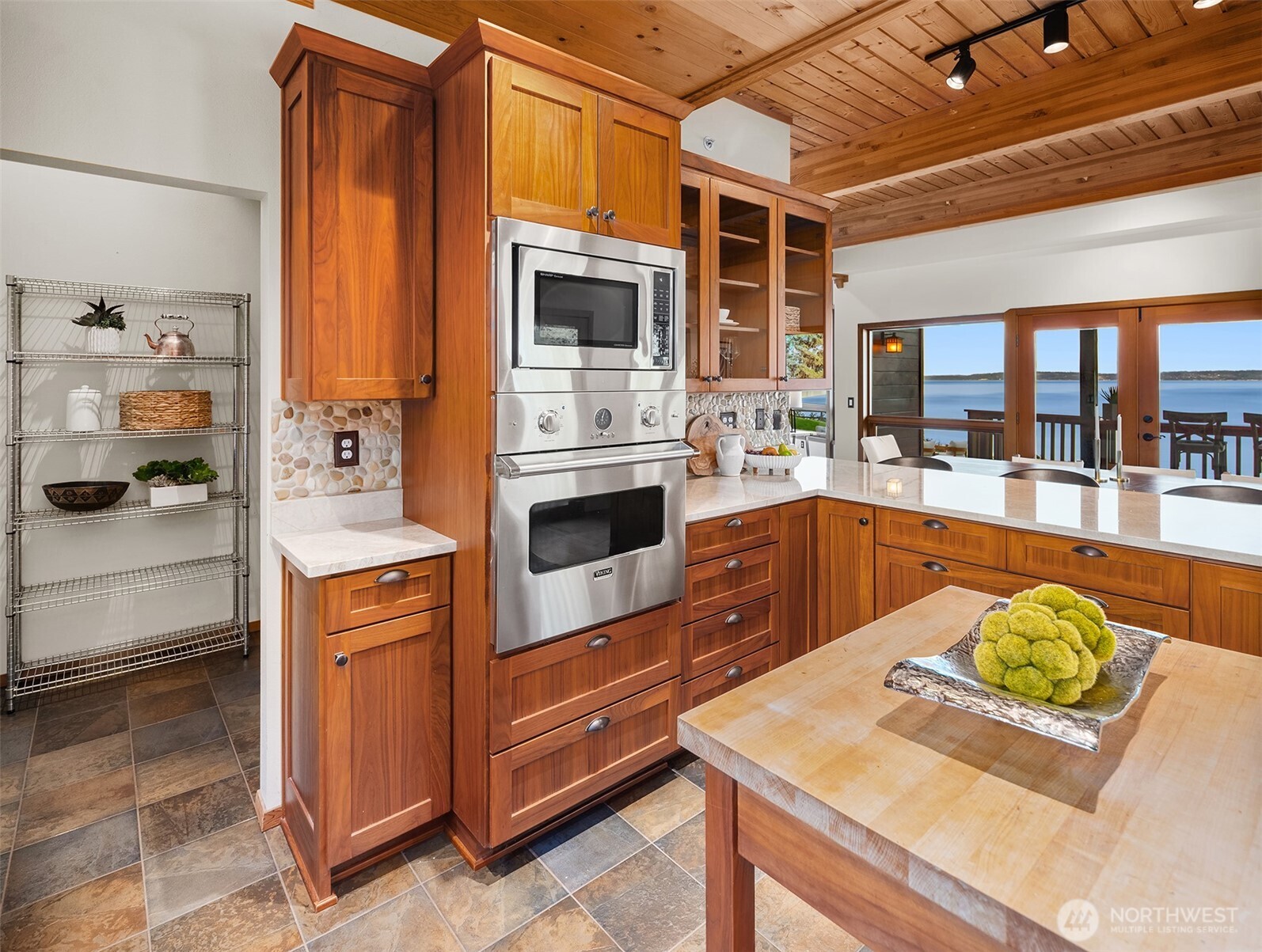 22505 Deppman Road SW, Vashon, WA 98070