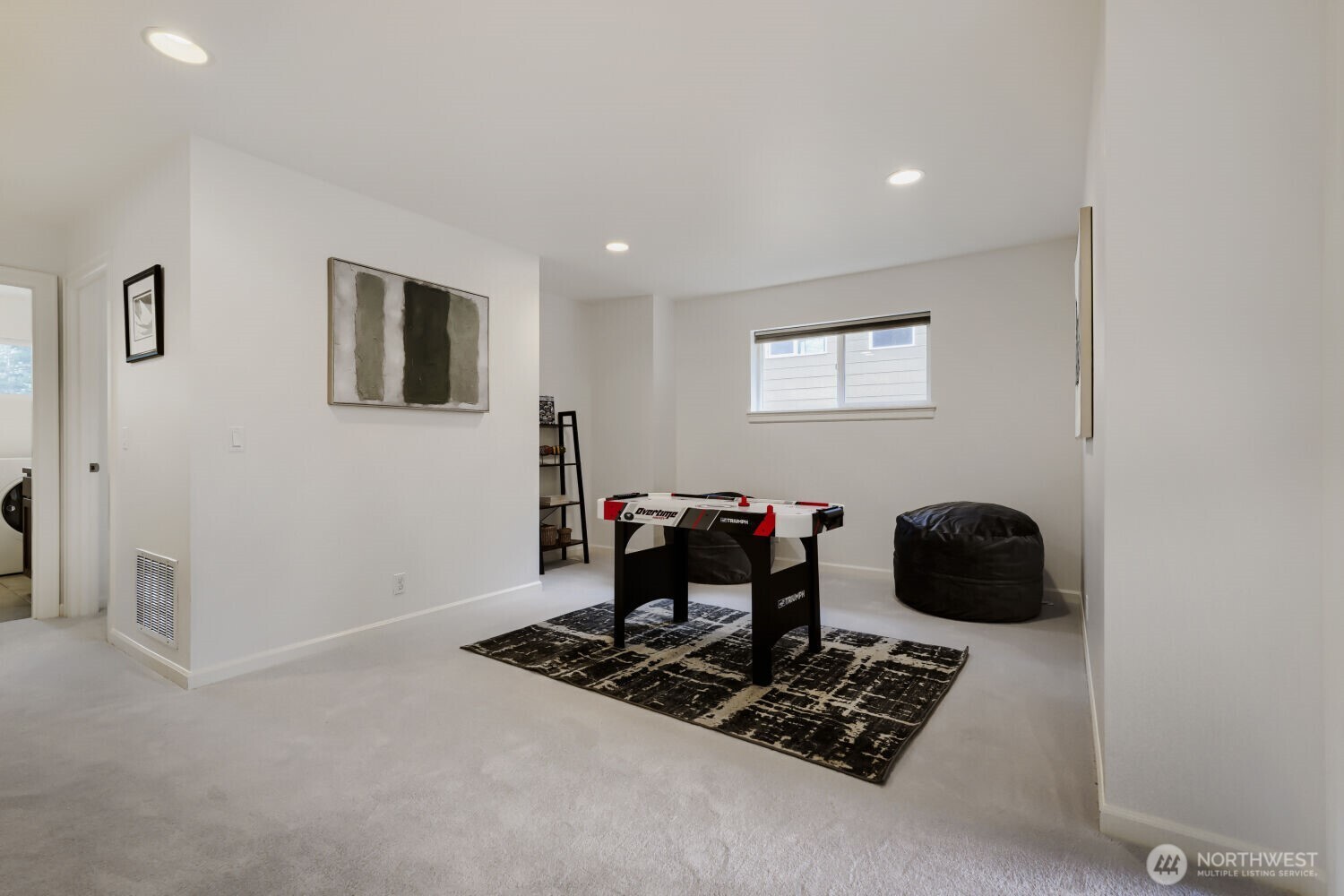23257 SE 34th Place , Sammamish, WA 98075-6084