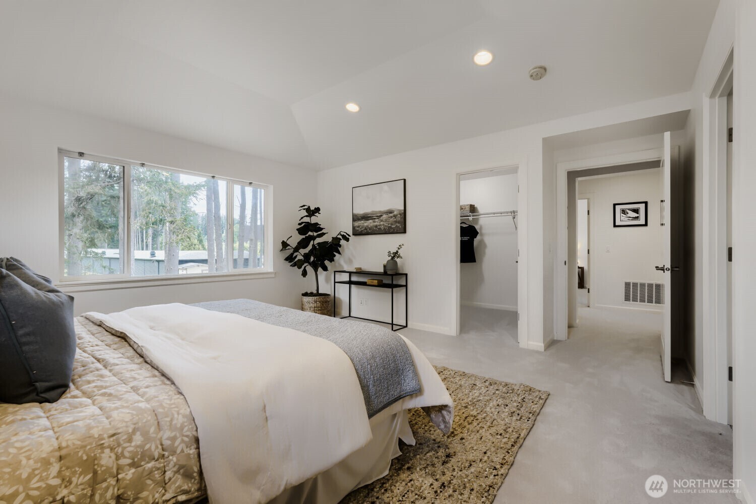 23257 SE 34th Place , Sammamish, WA 98075-6084