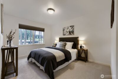 23257 SE 34th Place , Sammamish, WA 98075-6084 - Photo 20