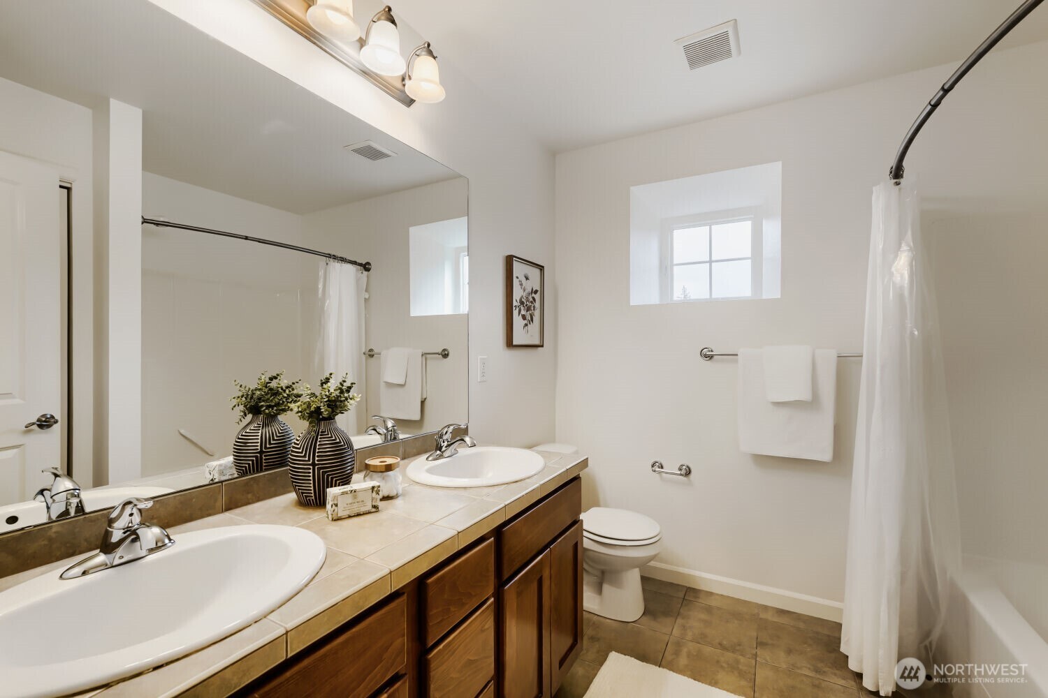 23257 SE 34th Place , Sammamish, WA 98075-6084