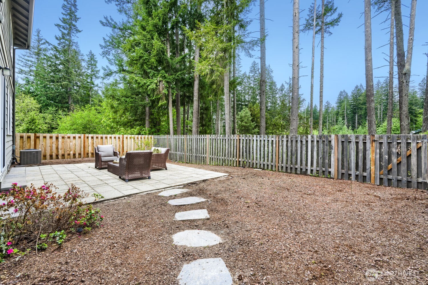 23257 SE 34th Place , Sammamish, WA 98075-6084
