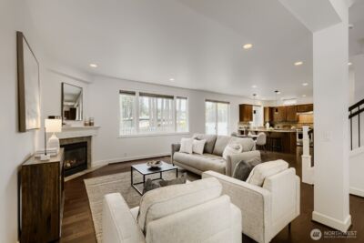 23257 SE 34th Place , Sammamish, WA 98075-6084 - Photo 5