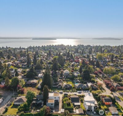 6320 36th Avenue SW, Seattle, WA 98126
