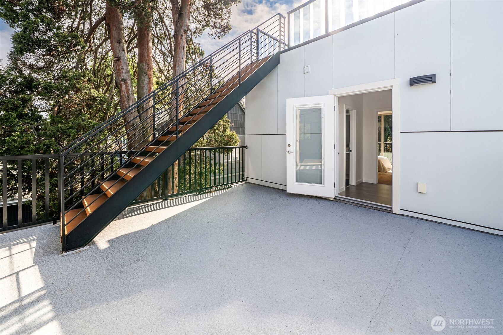 6320 36th Avenue SW, Seattle, WA 98126