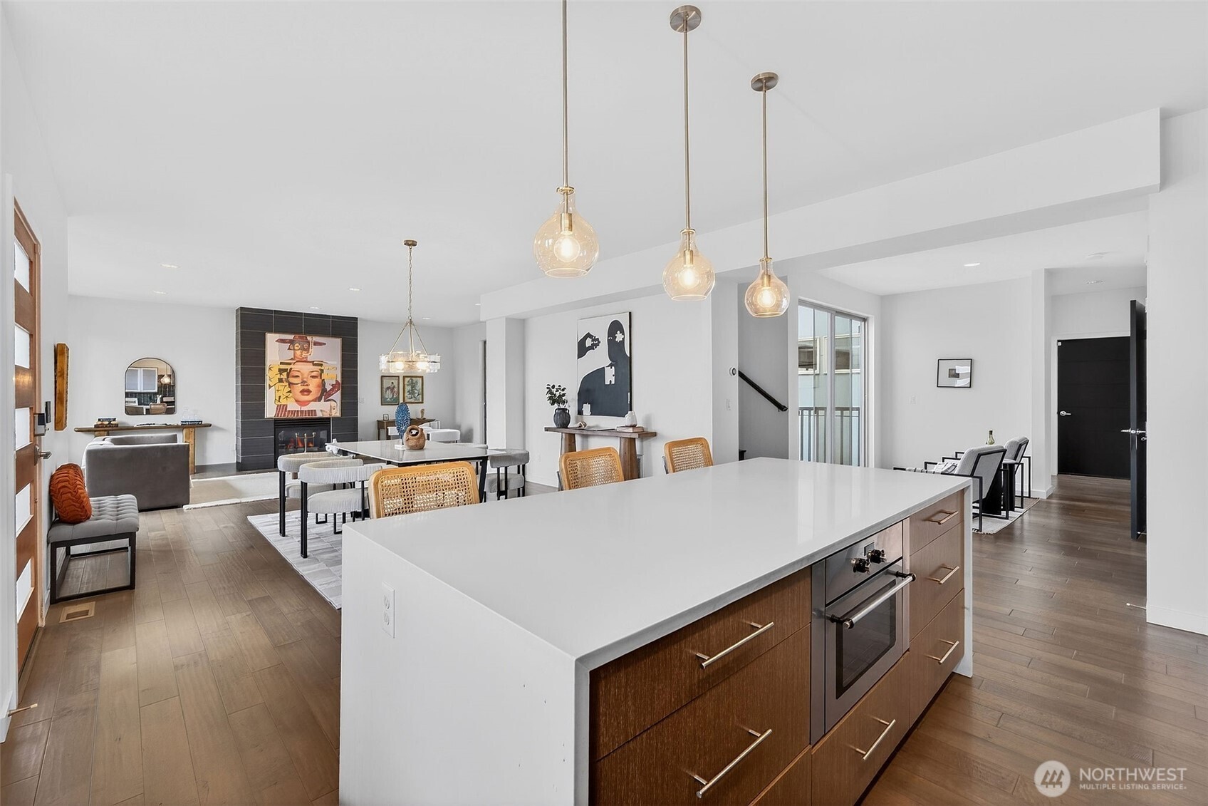 6320 36th Avenue SW, Seattle, WA 98126