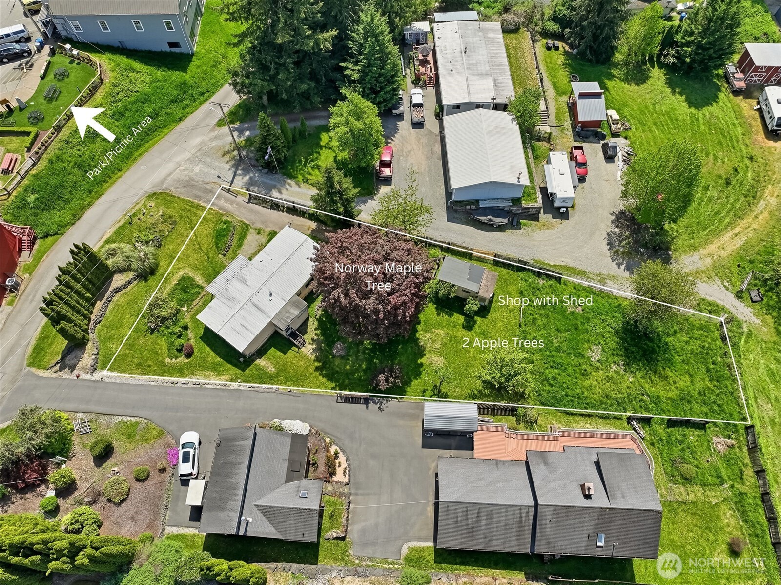 32711 Commission Avenue , Black Diamond, WA 98010-9757