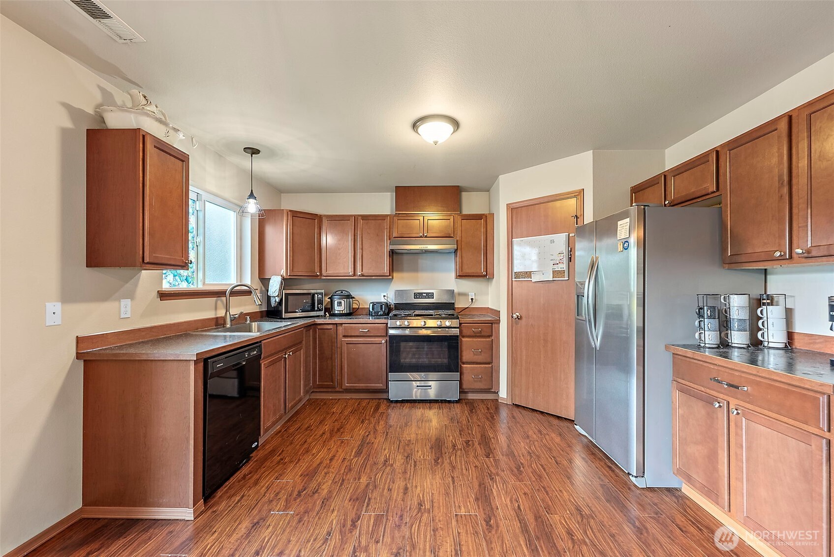 8409 356th St S, Roy, WA 98580