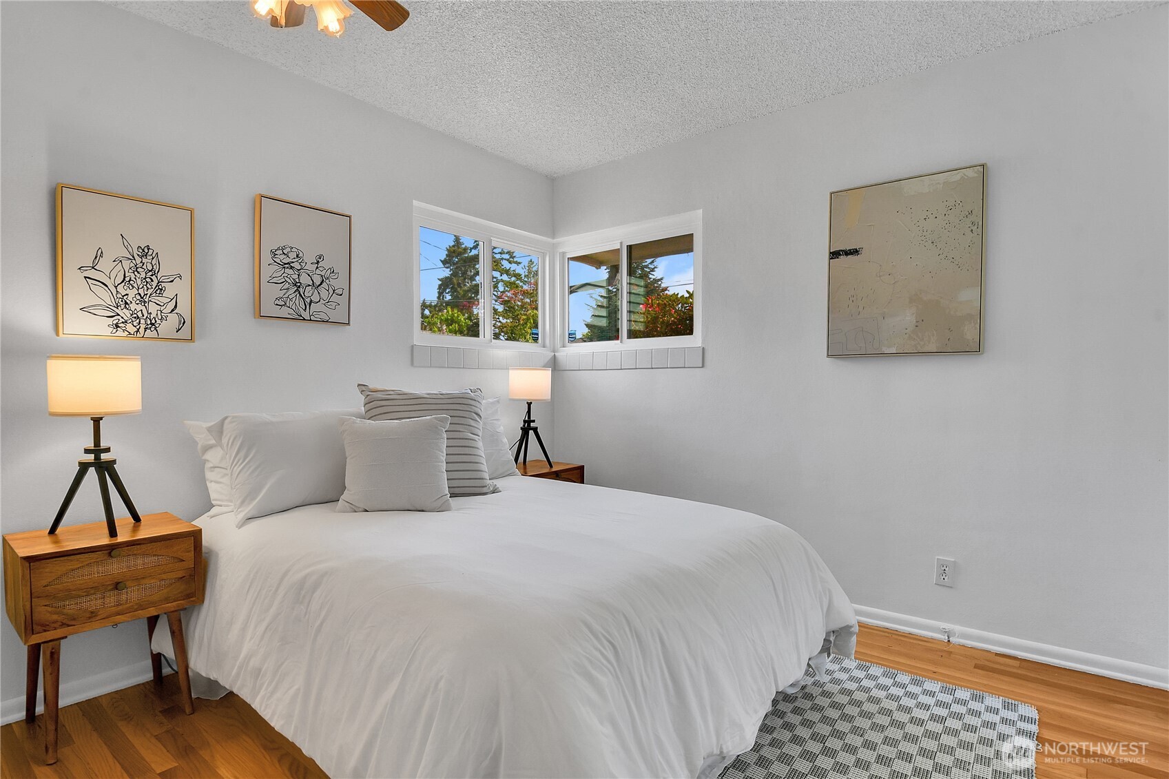 12727 Dayton Avenue N, Seattle, WA 98133