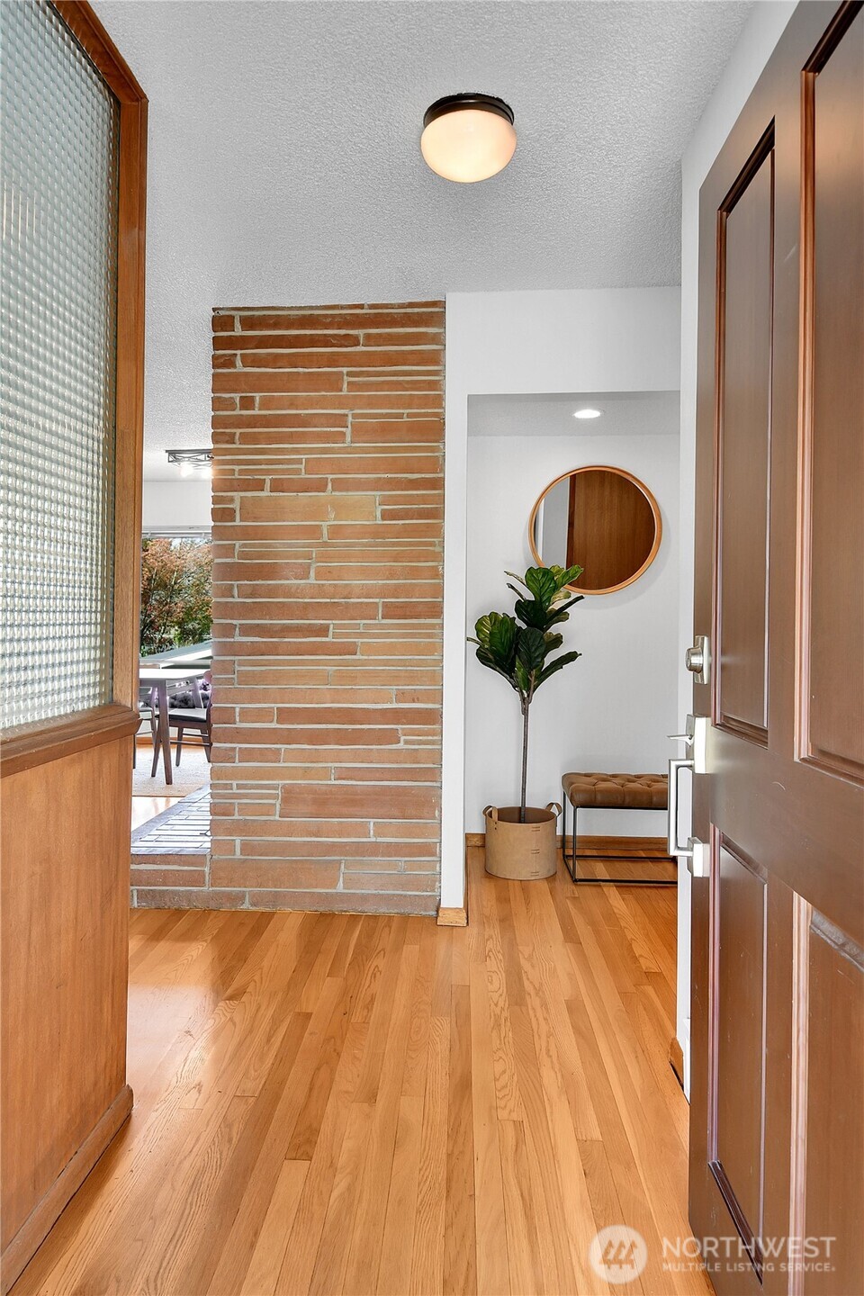 12727 Dayton Avenue N, Seattle, WA 98133