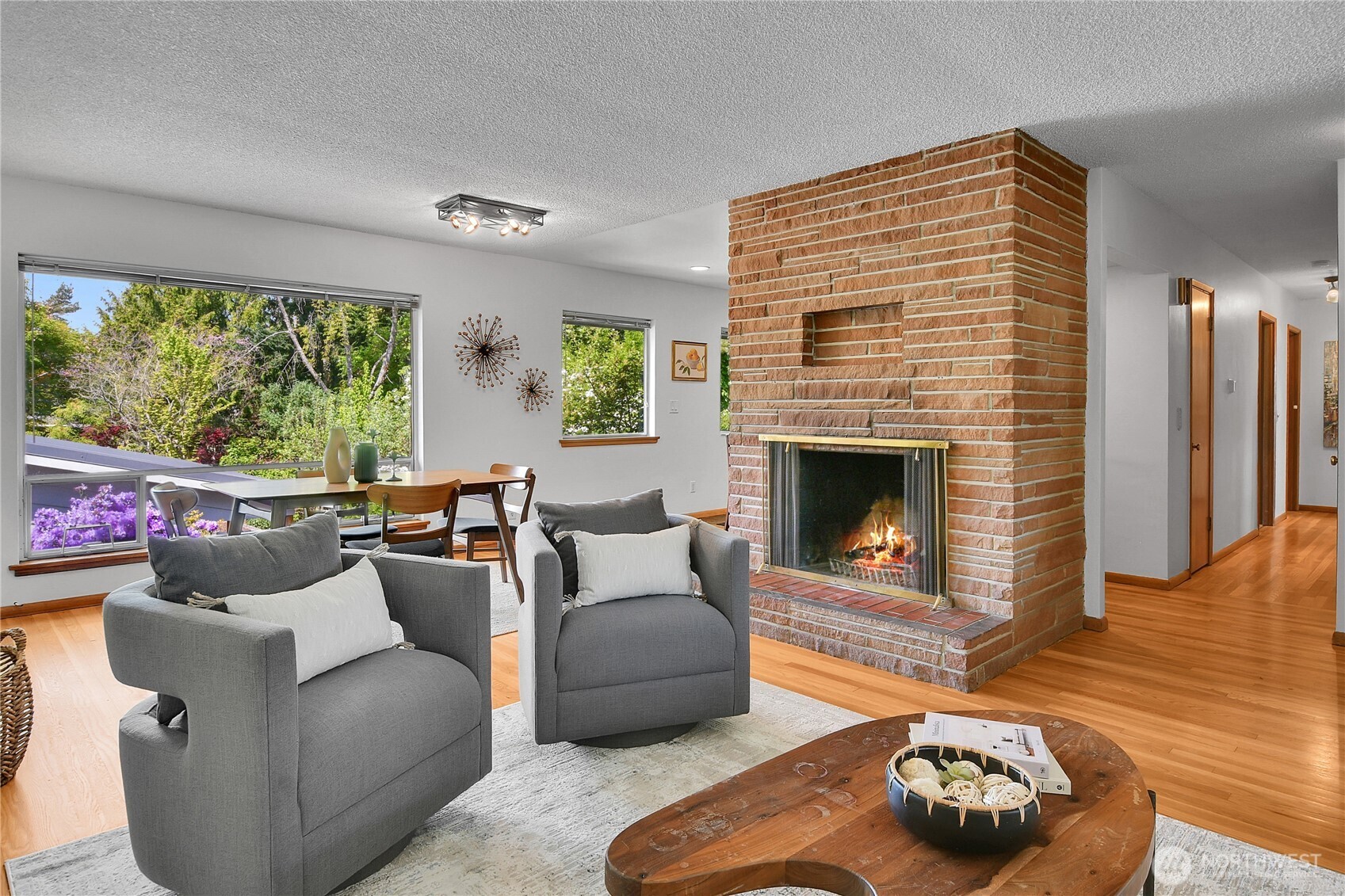 12727 Dayton Avenue N, Seattle, WA 98133