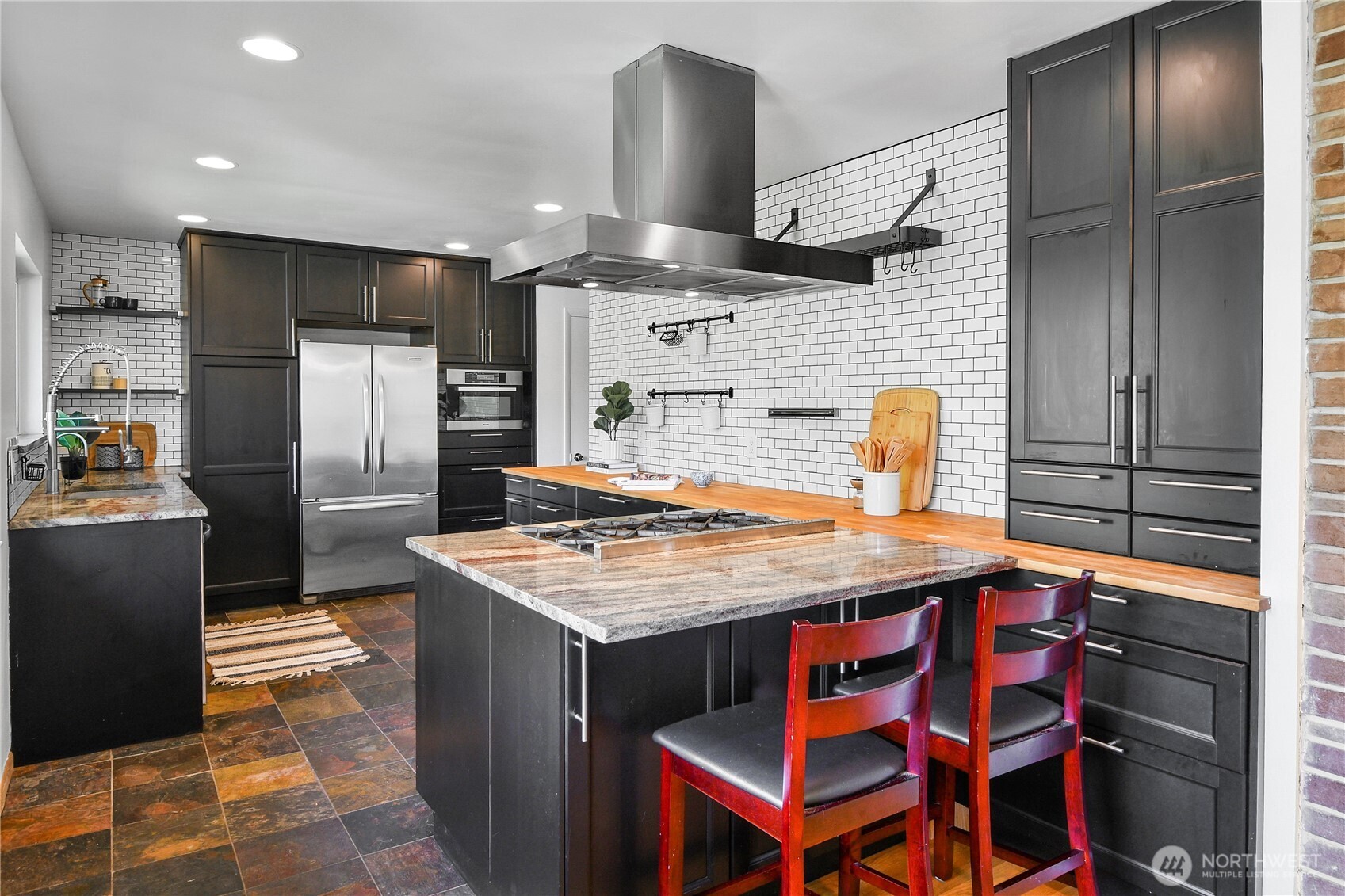 12727 Dayton Avenue N, Seattle, WA 98133