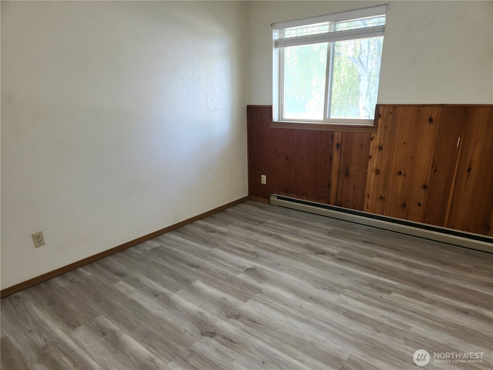 615 5th Street , Oroville, WA 98844
