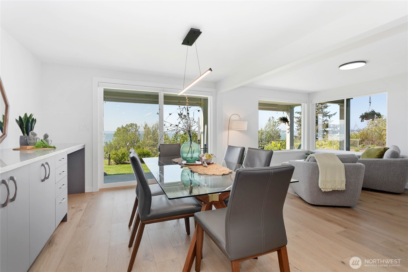 600 S State Street #100, Bellingham, WA 98225