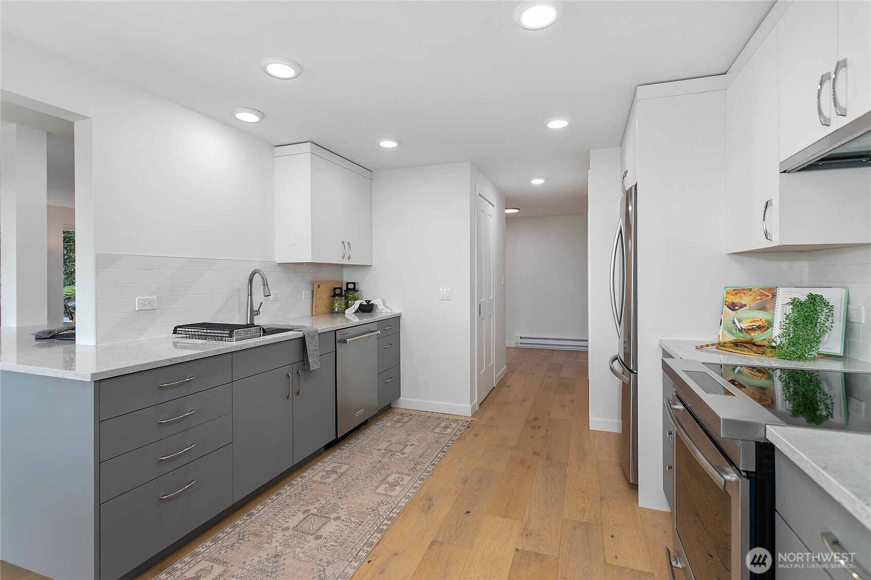 600 S State Street #100, Bellingham, WA 98225