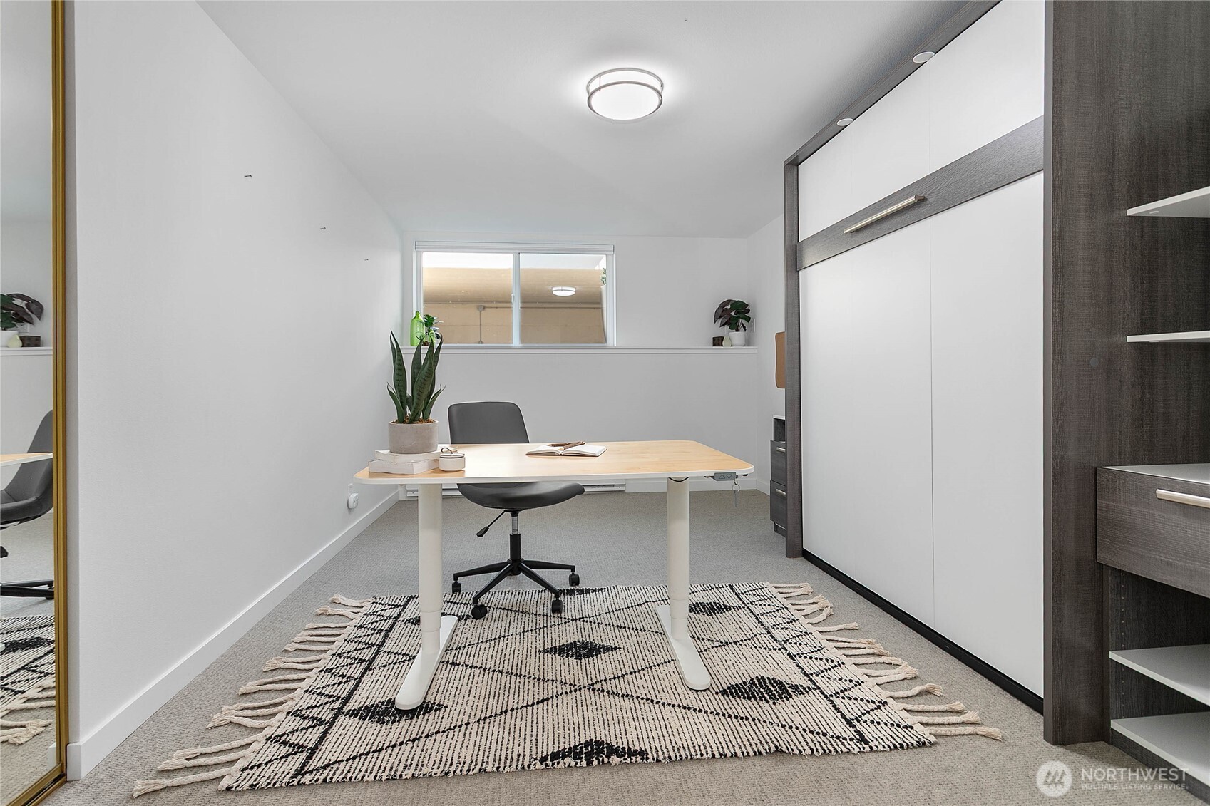 600 S State Street #100, Bellingham, WA 98225
