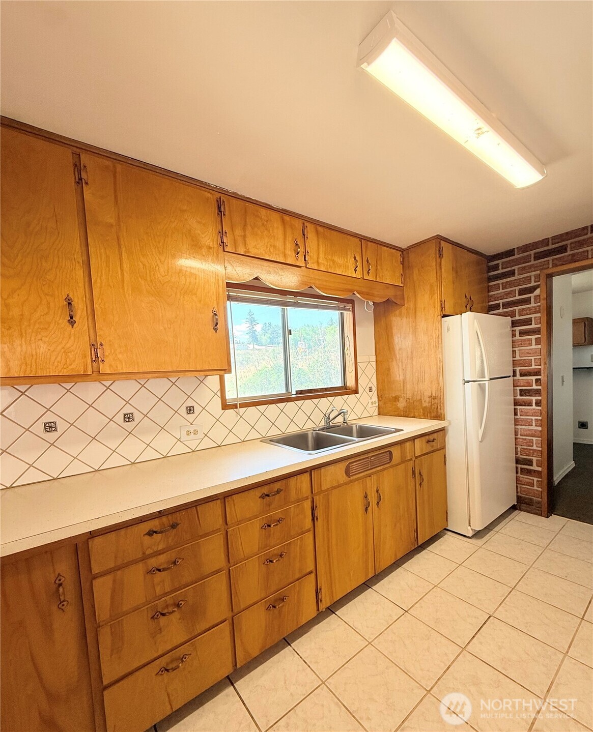 201 E Dewberry , Omak, WA 98841