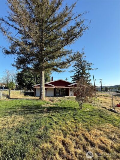 201 E Dewberry , Omak, WA 98841 - Photo 29
