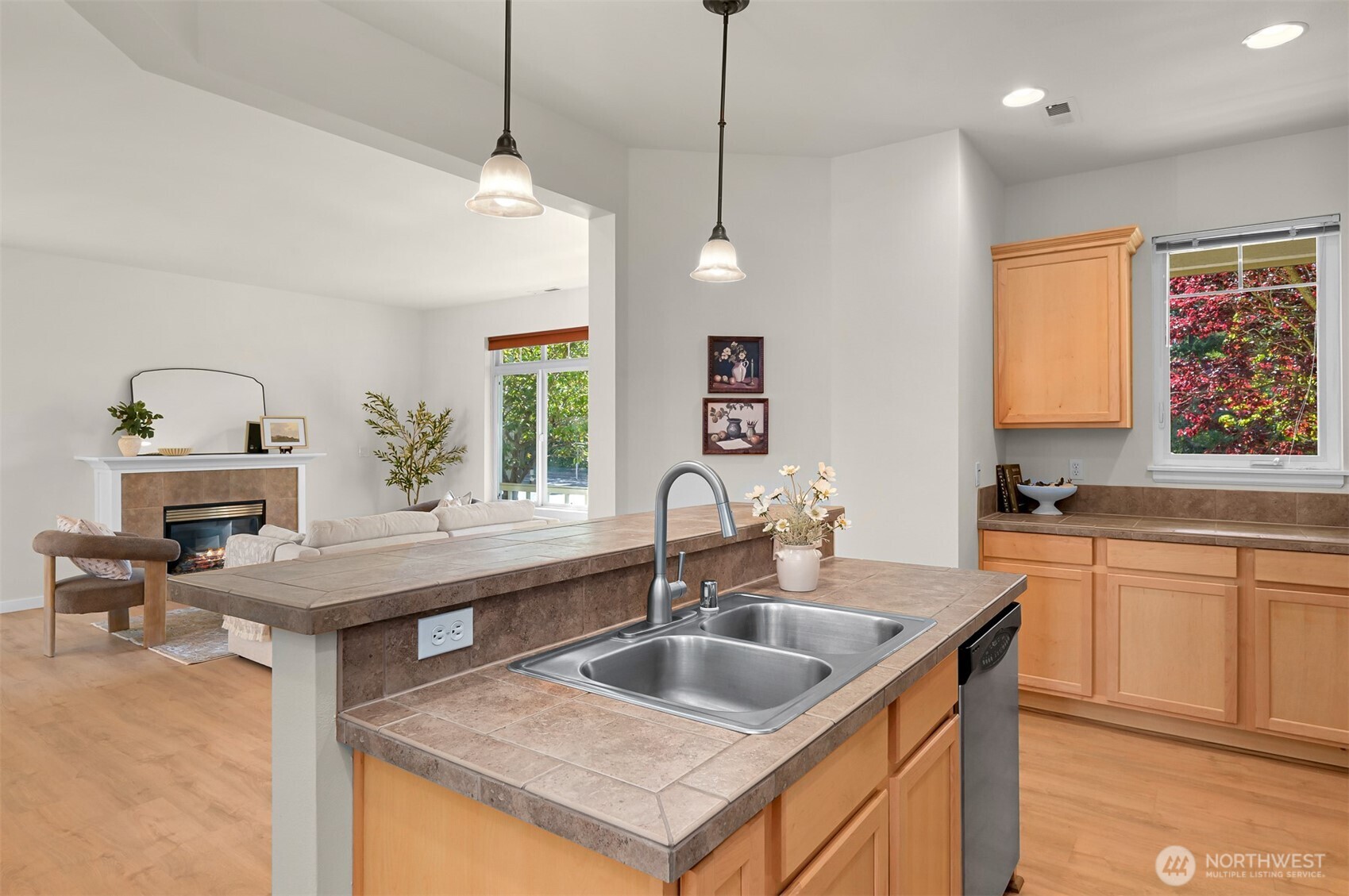 4716 Cordata Parkway , Bellingham, WA 98226