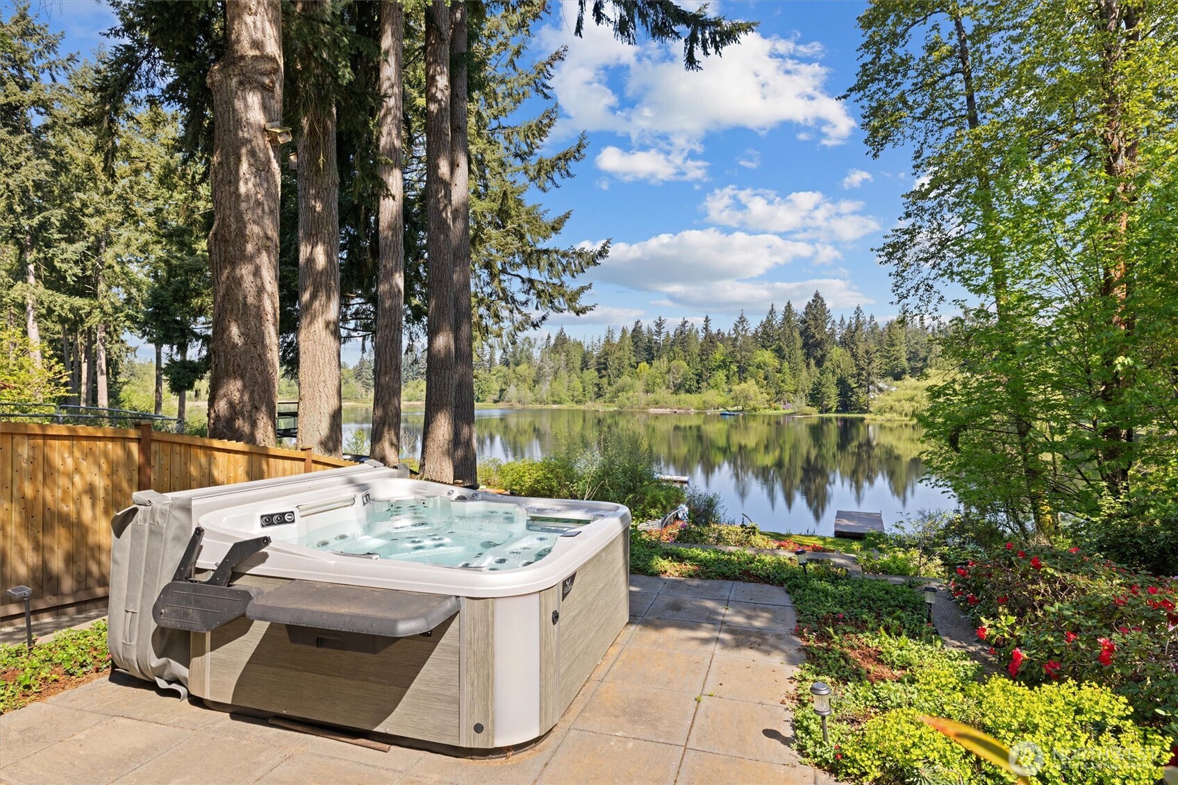 16114 SE Lake Holm Road , Auburn, WA 98092