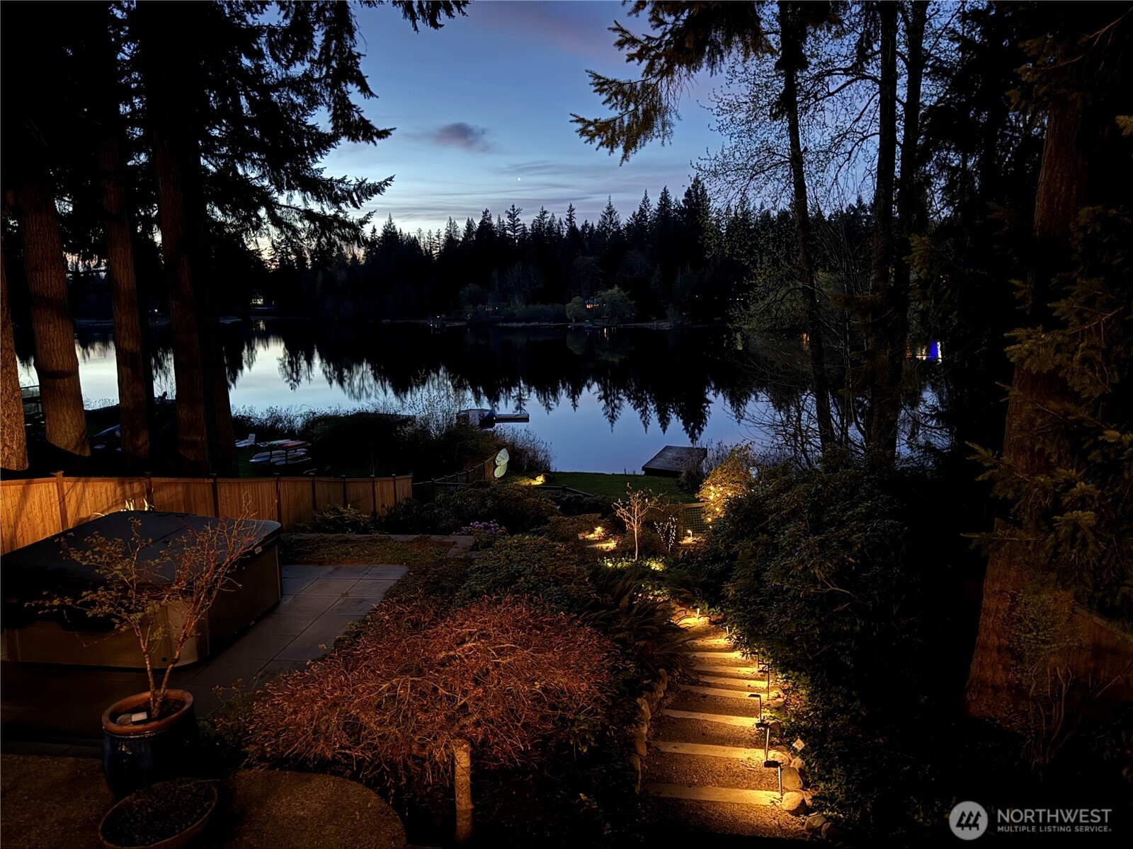 16114 SE Lake Holm Road , Auburn, WA 98092