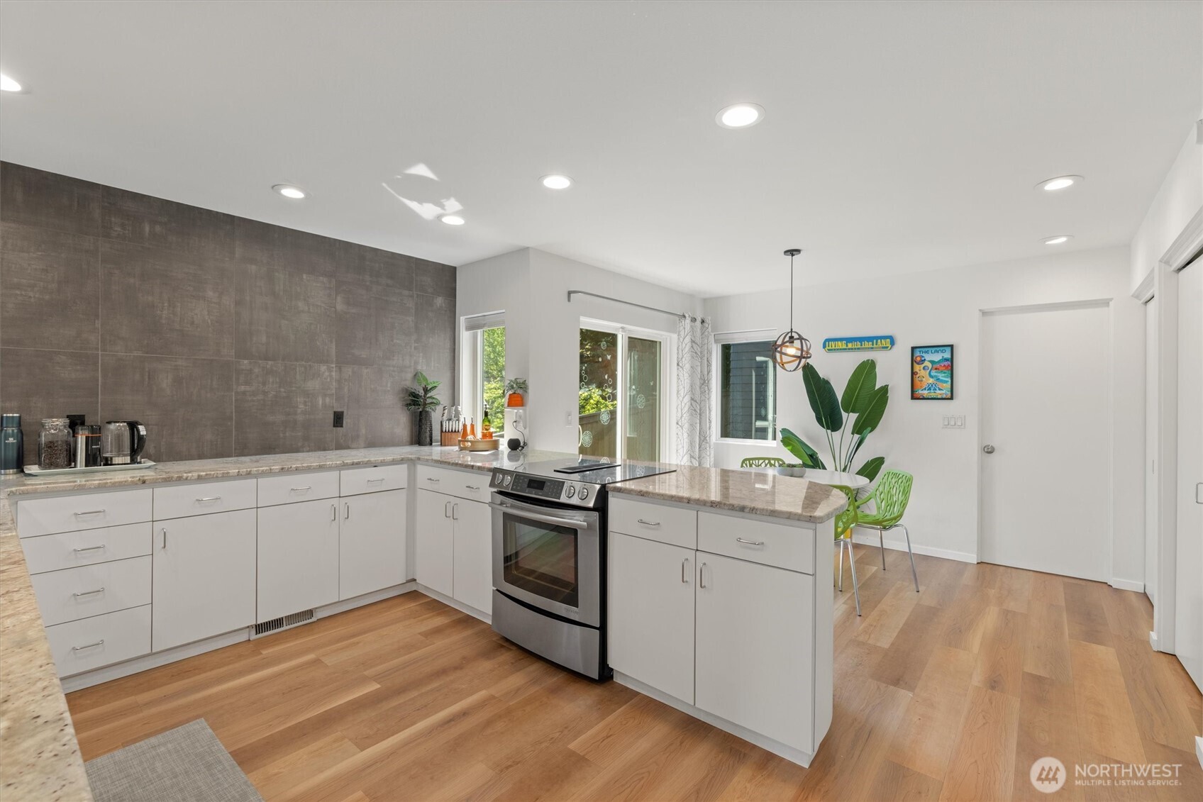 16114 SE Lake Holm Road , Auburn, WA 98092